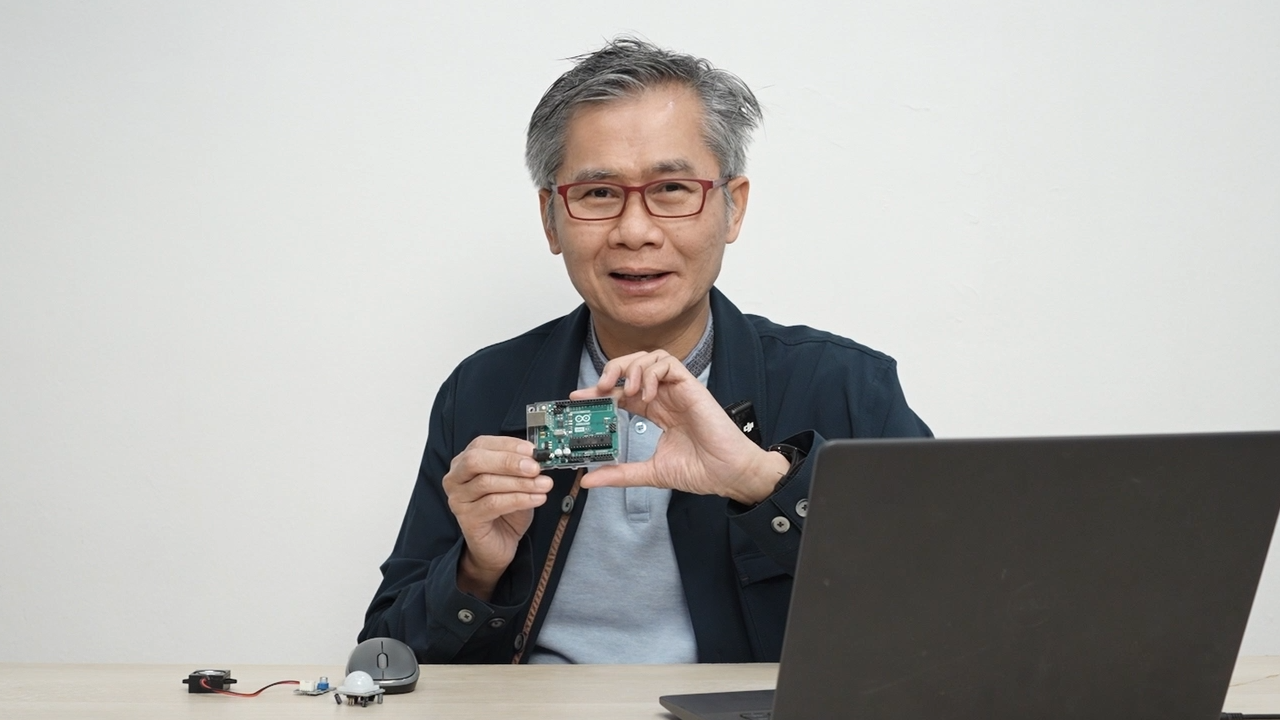 💎 เรียนอิเล็กทรอนิกส์กับไมโครคอนโทรเลอร์ ผ่าน AIThaiGen แบบจัดเต็มกับ อ.ธีรวัฒน์ 2025_THEERAWAT_01